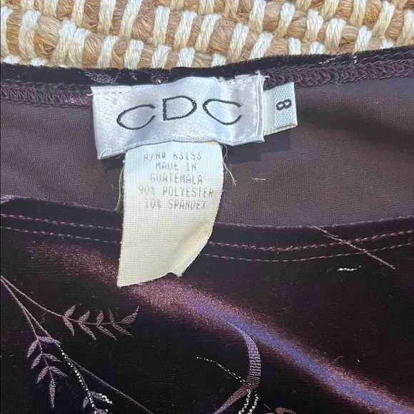 Elegant Floral Purple Velvet Dress - Picture 4 of 4